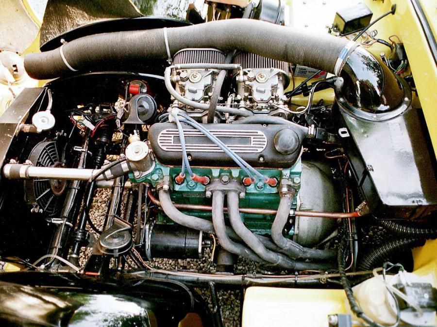 Моторный отсек TVR Vixen S1 1967 года  (фото 2 из 2)